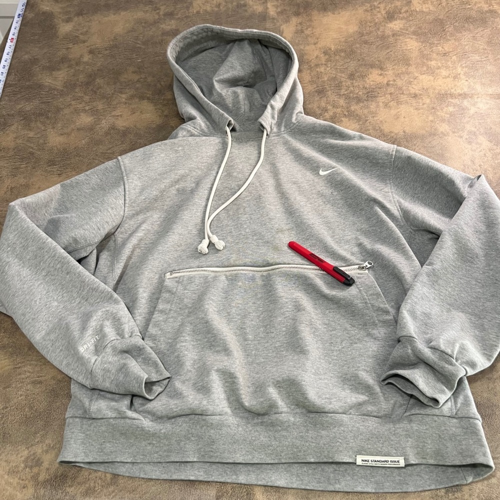 Nike Hoodie Mens Large Grey Standard Issue Dri-FIT Pullover CV0864-063 *STAIN*